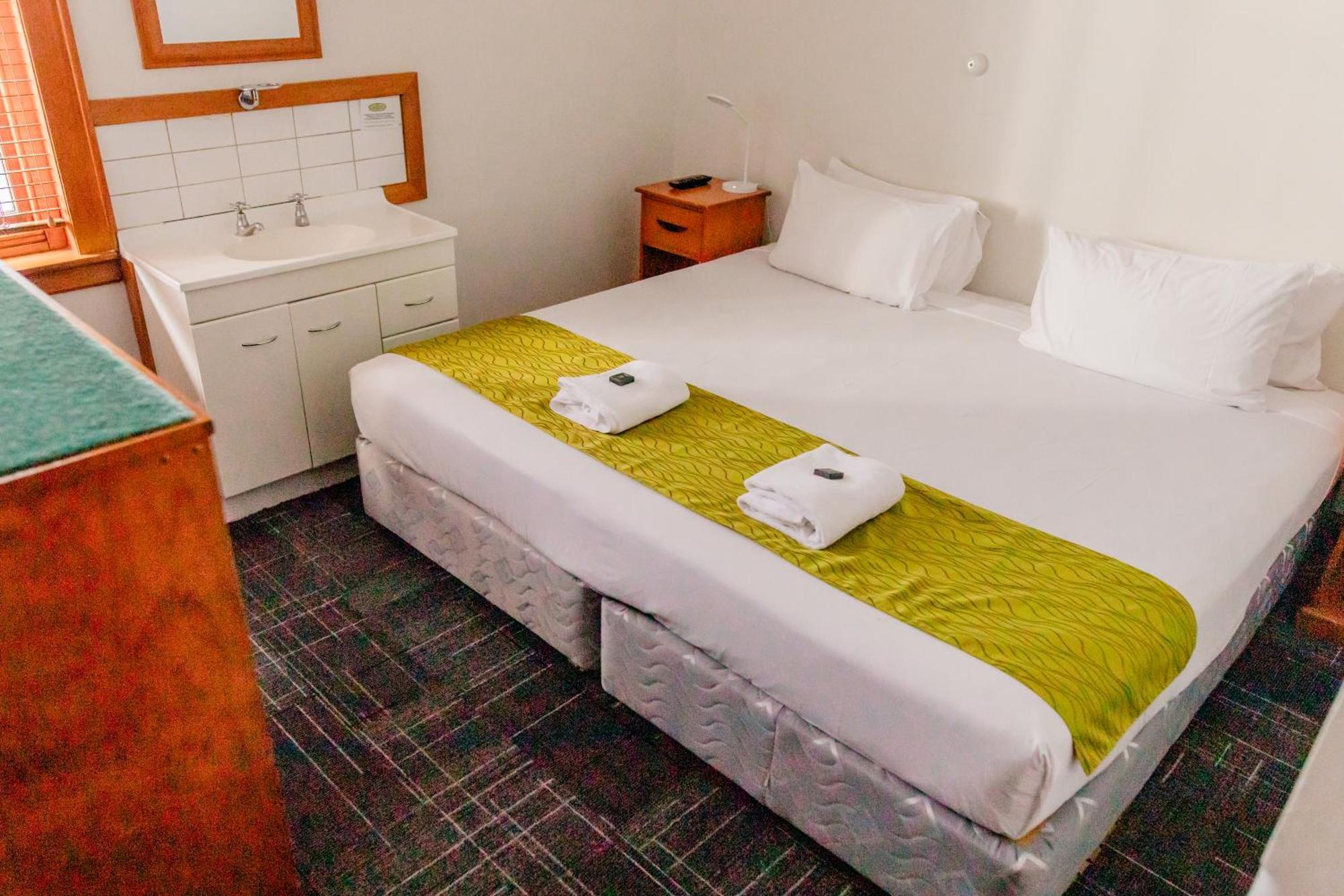 The Cambridge Hotel & Backpackers Wellington Exterior foto
